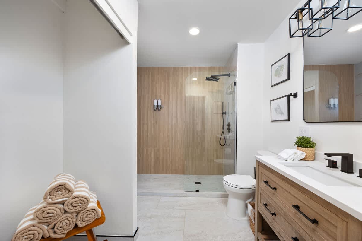 19ea1c08 9e91 45 t p3 .jpg