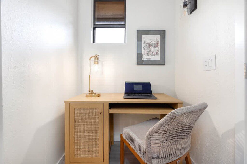 ccccb1b2 338b 4f pPylr.jpg