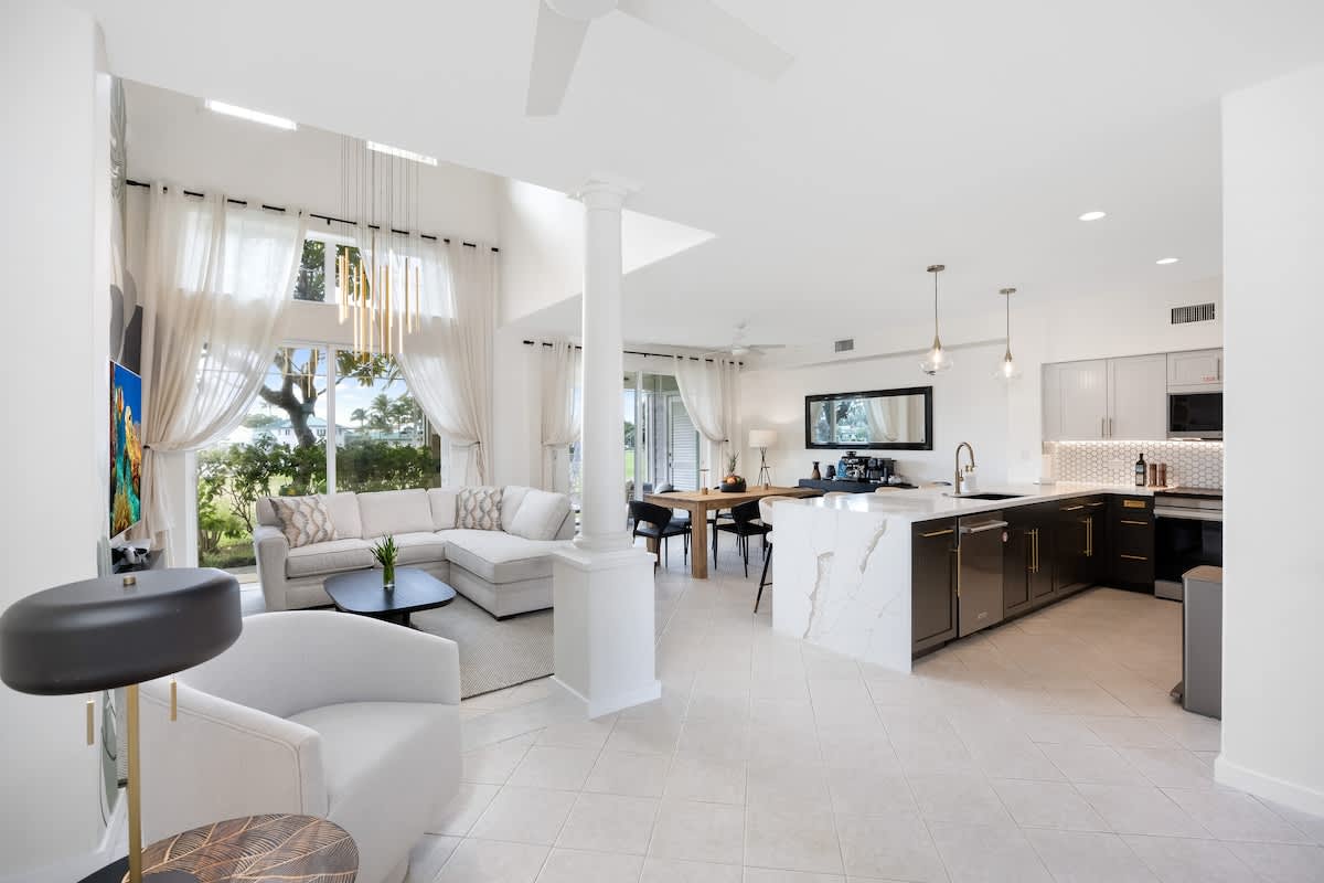 ec0349fa 8fbe 46 HE9z7.jpg