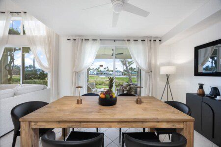 ef0e5a05 43f3 44 DjEzu.jpg